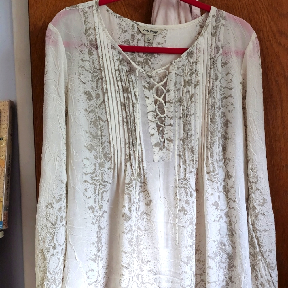 Lucky Brand tan and cream pullover blouse